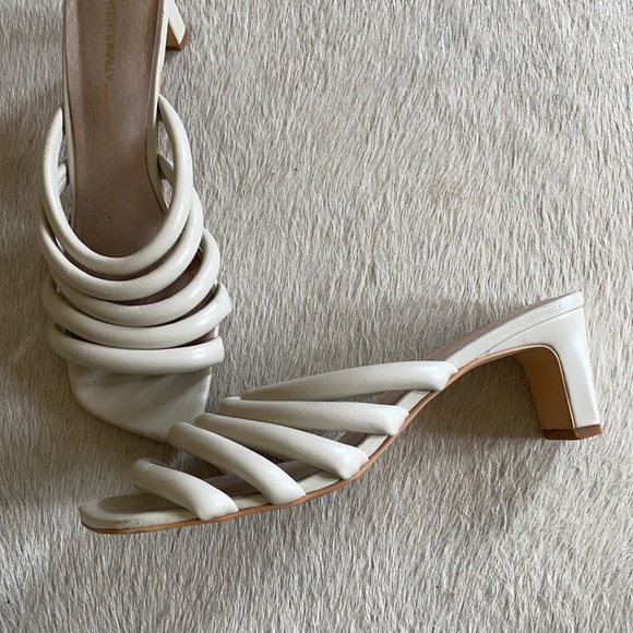 Intentionally Blank Shoes - Picture 5 of 5